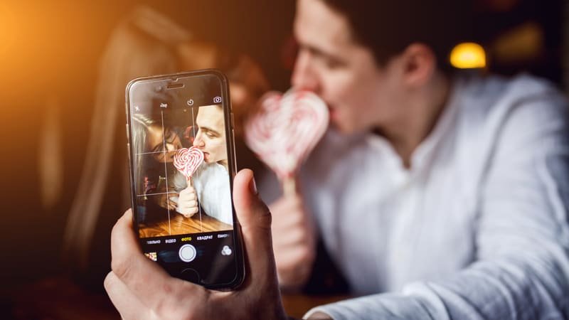 Declaração de amor anônima ganha uma nova forma no ambiente digital