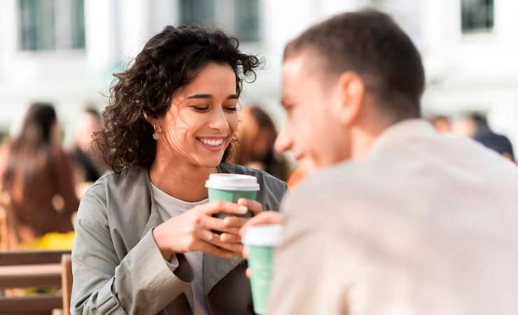 Uma mensagem anônima, um café e um começo: a história de um casal que venceu a timidez